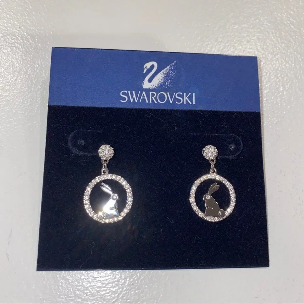 NEW CIRCLE‎ PIERCED EARRINGS, WHITE RABBIT BUNNY